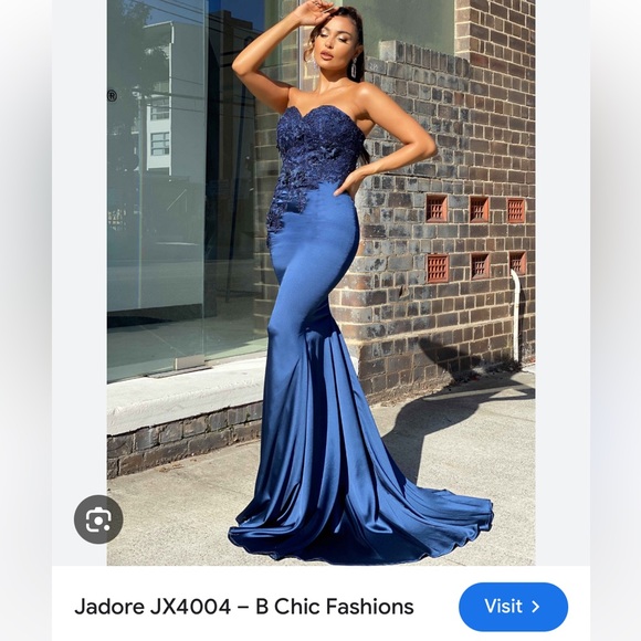 Jadore Australia Gown Size US 6 - Picture 3 of 3